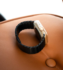 KUXIU Black Titanium Magnetic Apple Watch Band